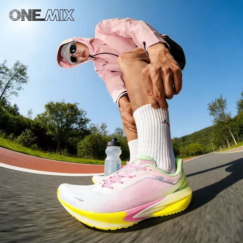 ONEMIX Erkekler için Koşu Ayak - Reflective Night Running Shoes incelemesi ve fiyatı